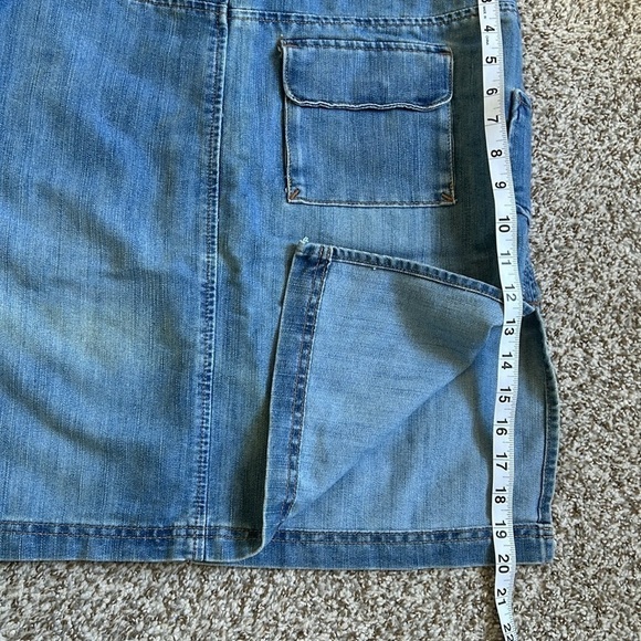 🦋 Old Navy Denim Jean Mini Skirt Casual Size 12 - Picture 6 of 6